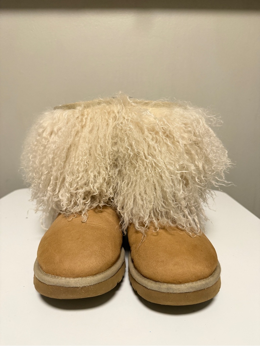 UGG Australia Short 1875 Tan Suede Mongolian Fur Winter Boots Women’s US 8 - Picture 4 of 12